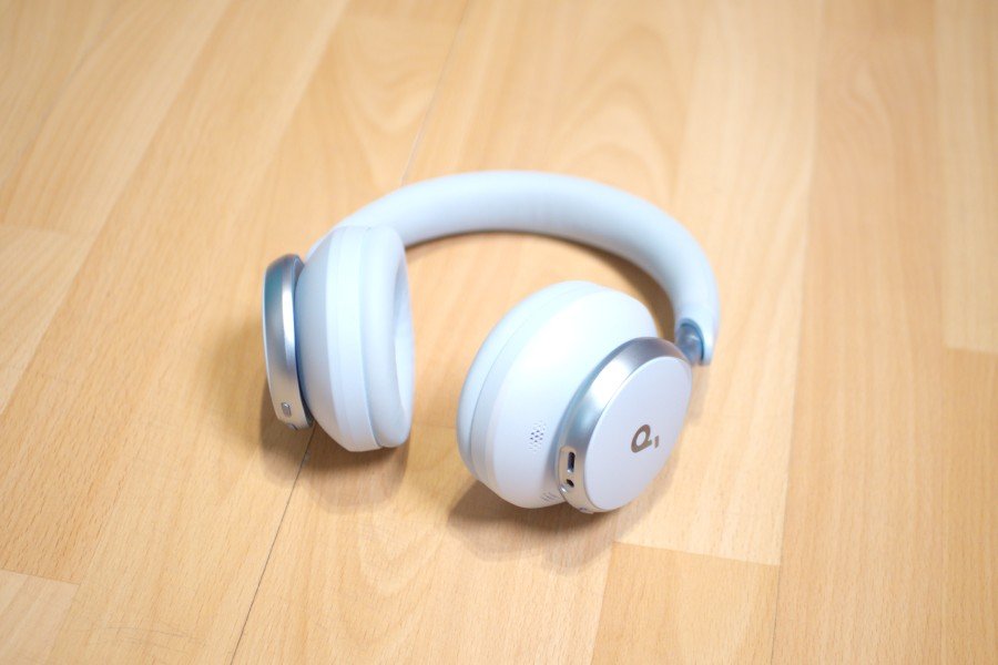 Anker Soundcore Space One